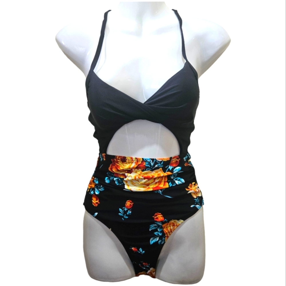 Cupshe One Piece Bathing Suit Vneck Crisscross Front Adjustable String Tie